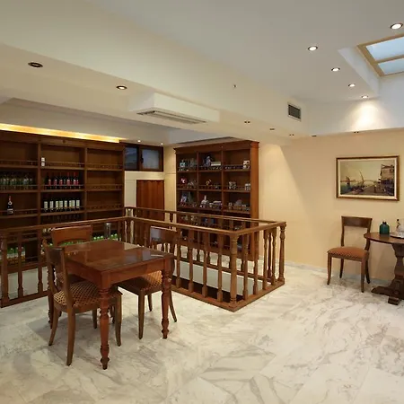 Afroditi Appart hôtel 4*