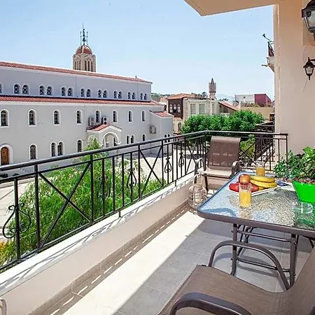 Aparthotel Afroditi 4*