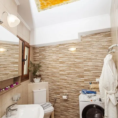 Aparthotel Afroditi 4*