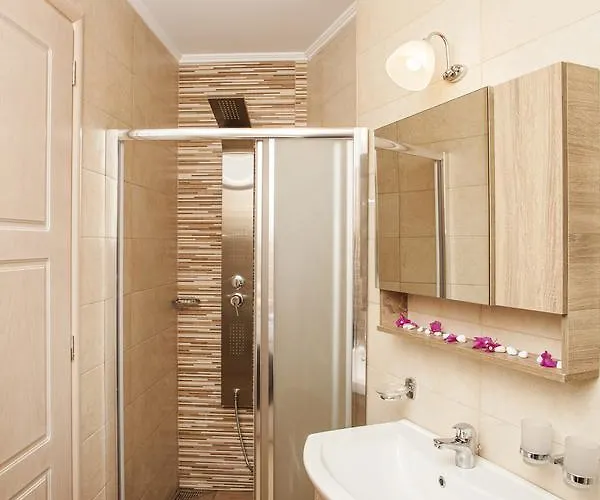 Apartmanhotel Afroditi 4*